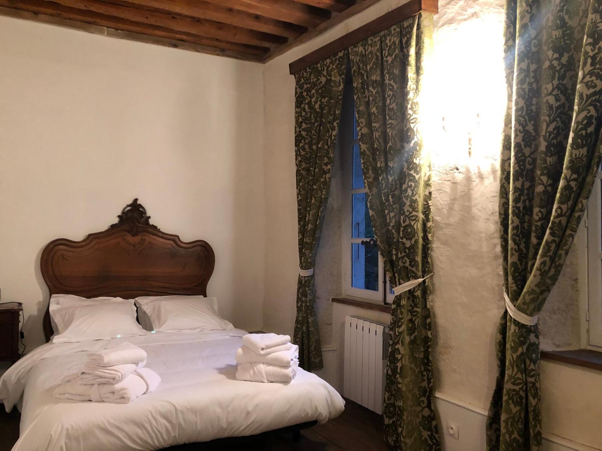 Domaine Du Tres-Haut - Chateau De Montanges Екстер'єр фото